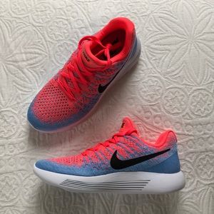 Brand new Nike Lunarlon Running Shoes. Size 8.